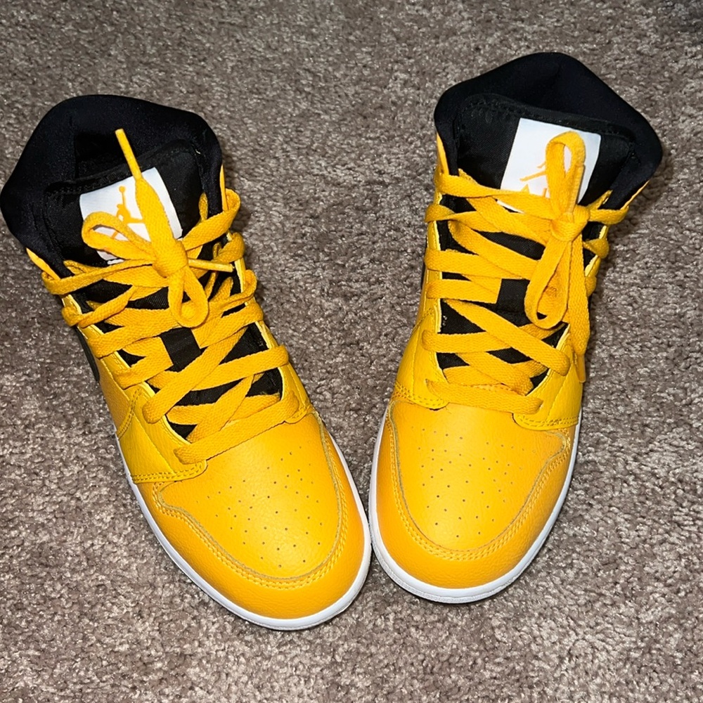 University gold Jordan ones
